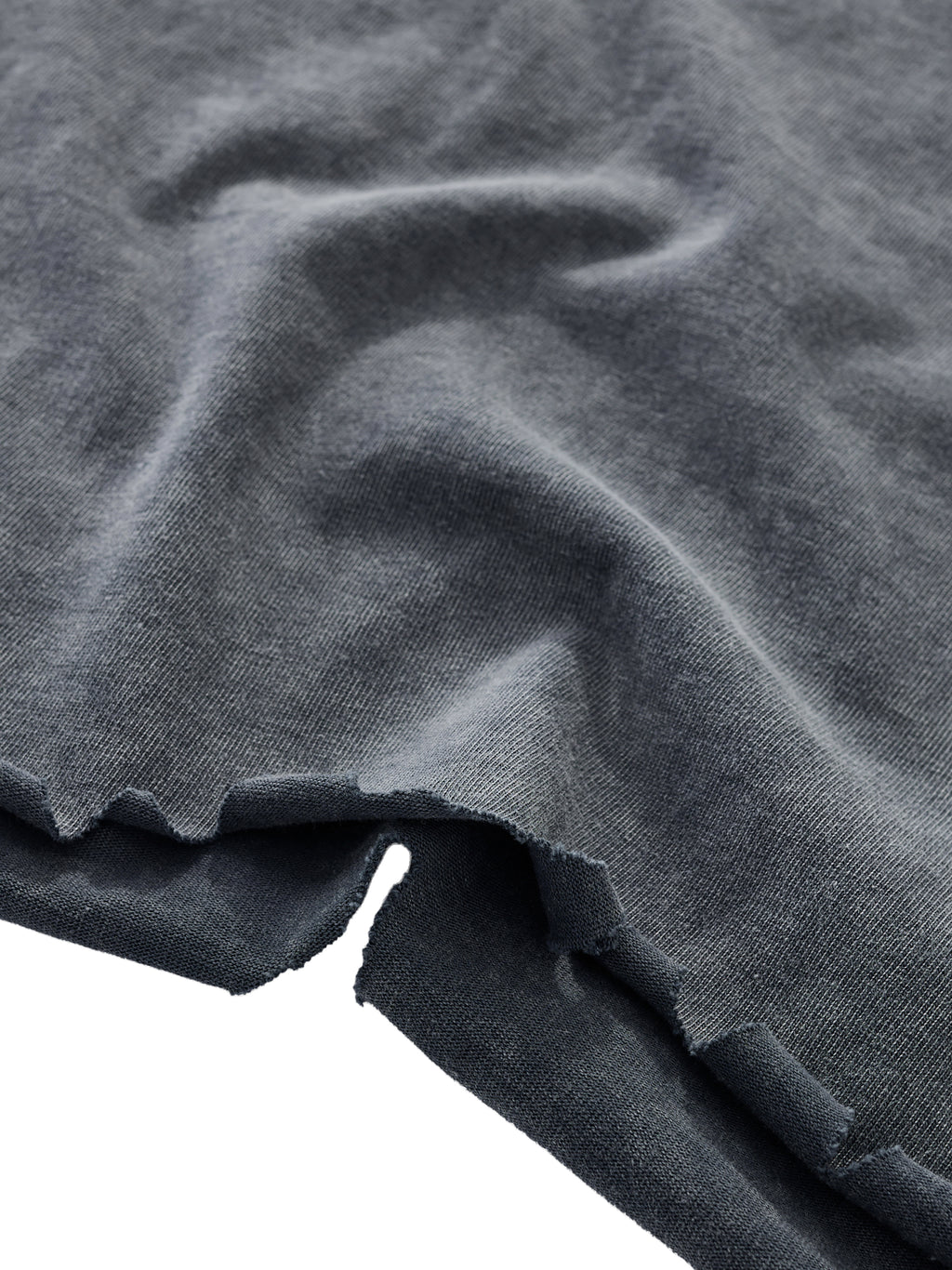 Snow Wash Raw-Hem WORLD GRASP T-shirt